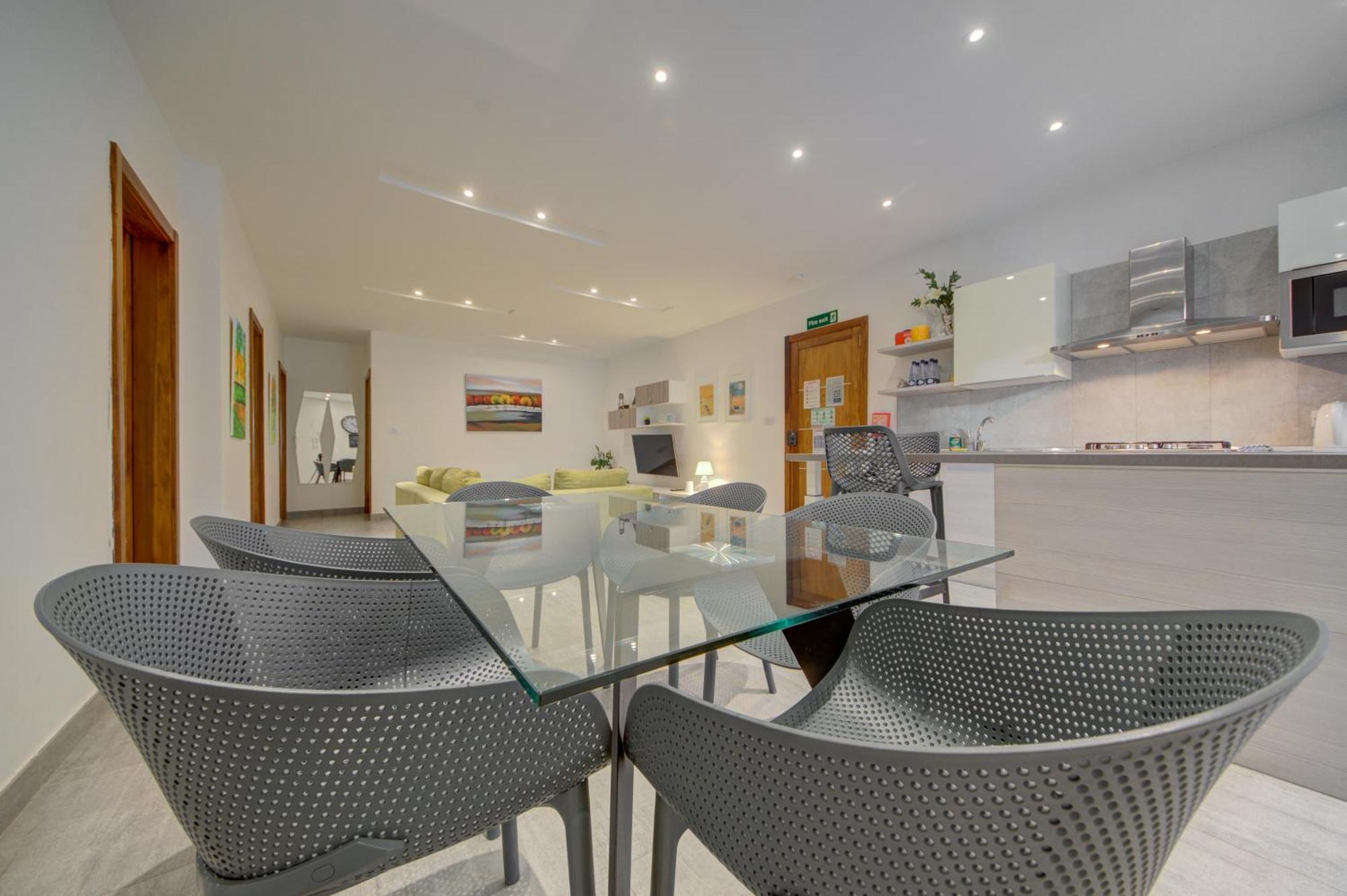 Top Floor Apt With Common Pool Close To All Amenities St. Paul's Bay Exterior foto