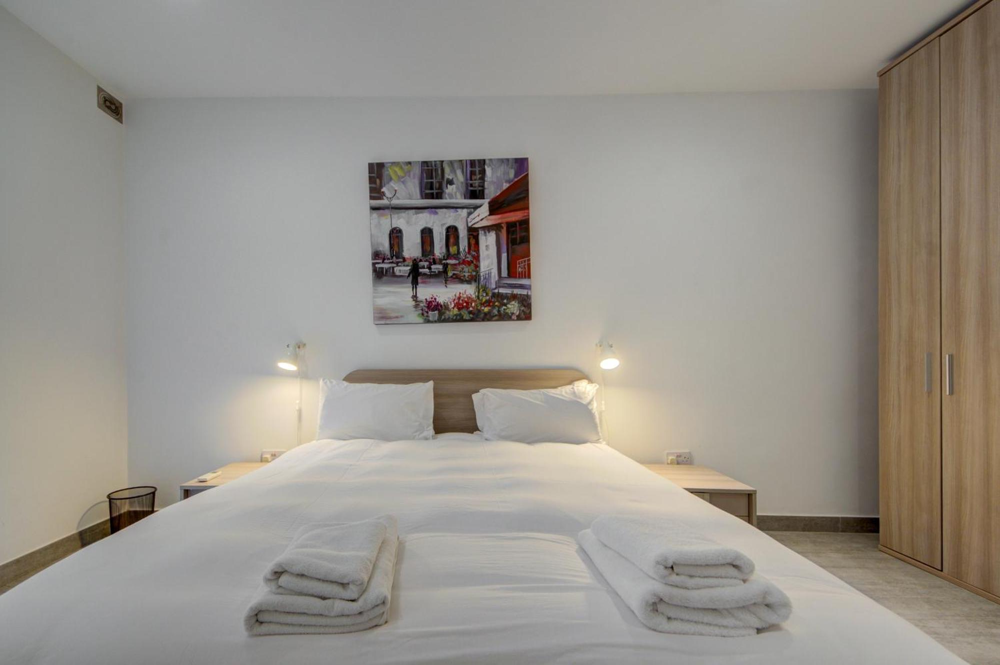 Top Floor Apt With Common Pool Close To All Amenities St. Paul's Bay Exterior foto