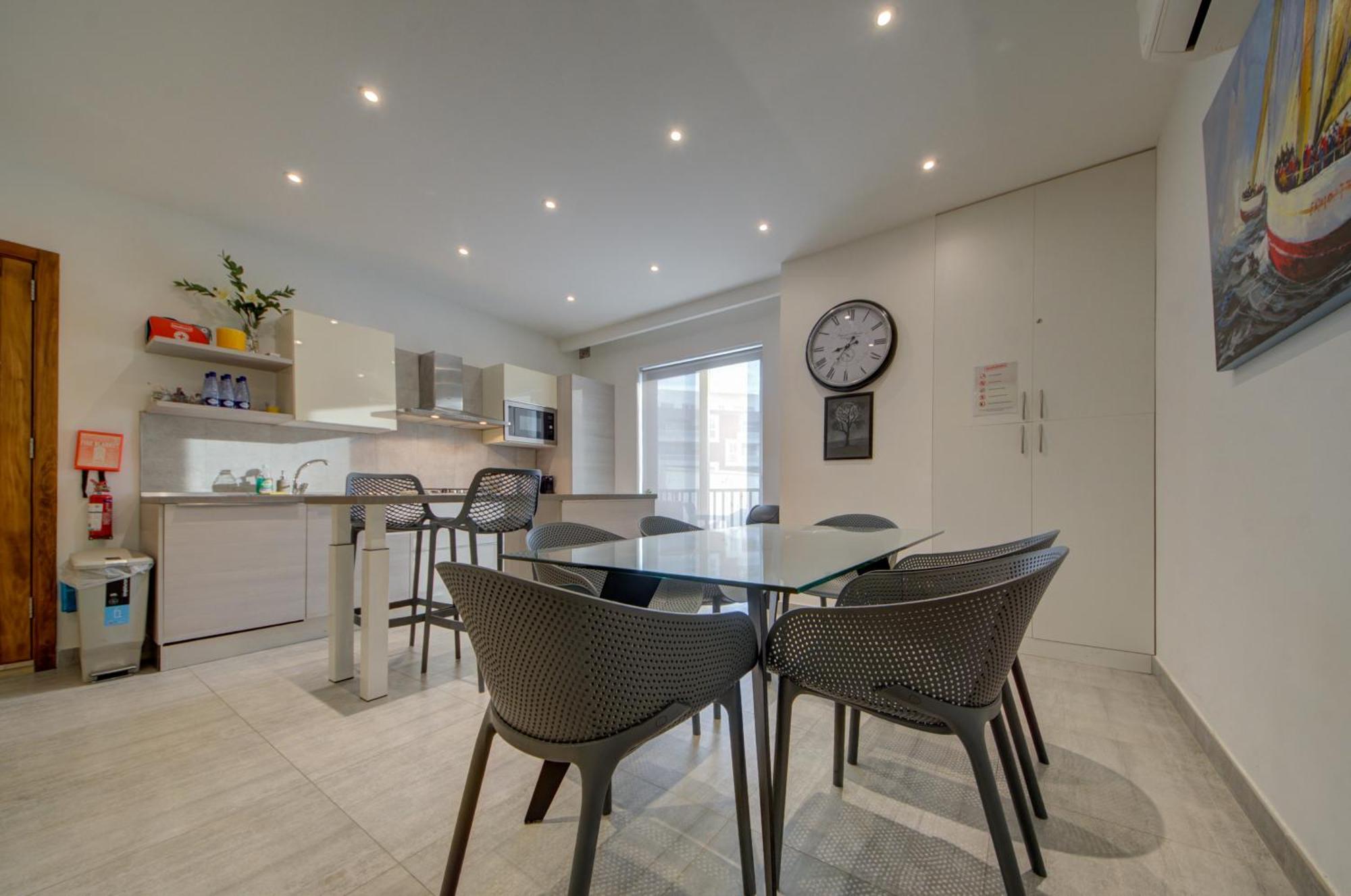 Top Floor Apt With Common Pool Close To All Amenities St. Paul's Bay Exterior foto