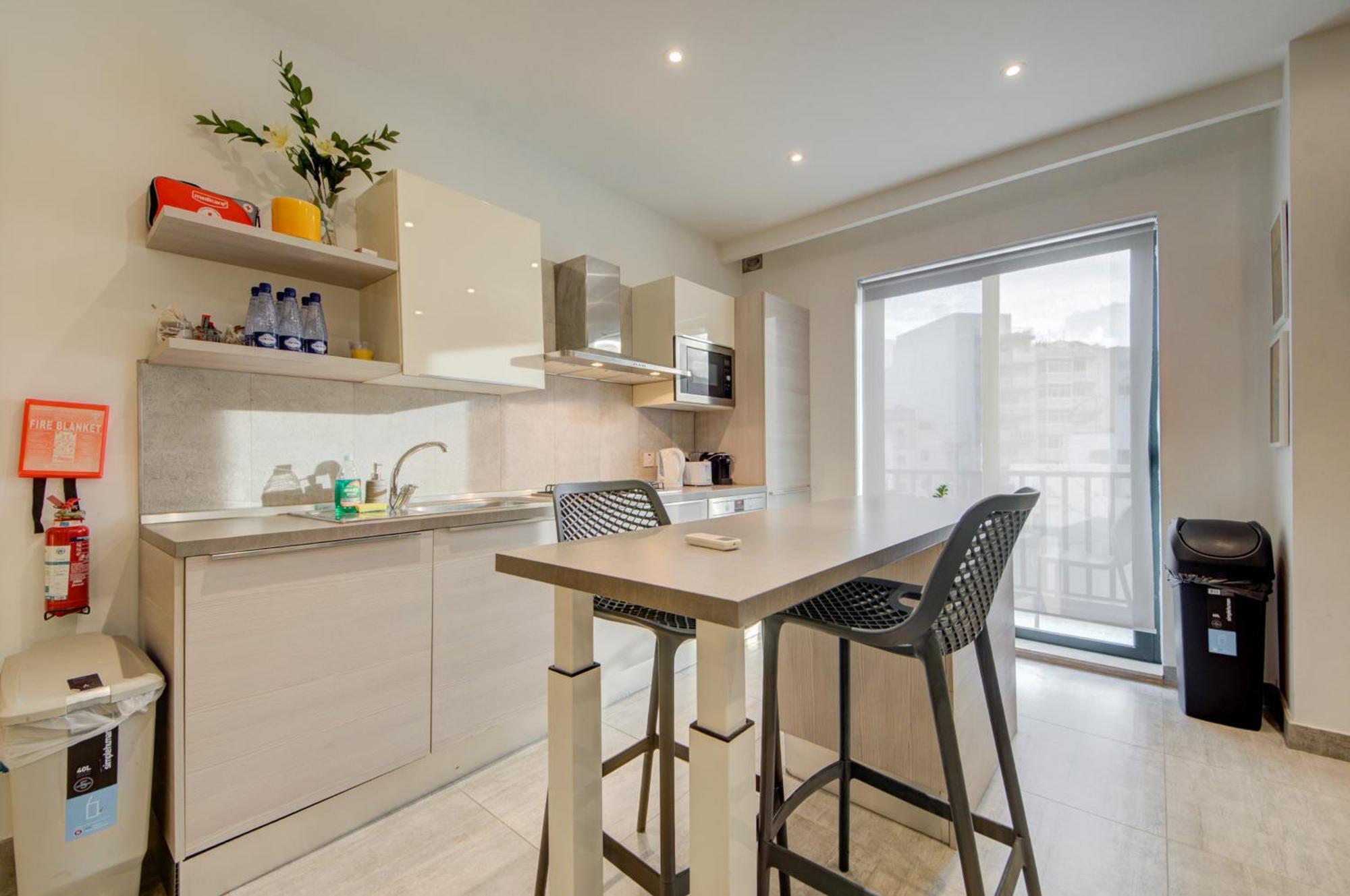 Top Floor Apt With Common Pool Close To All Amenities St. Paul's Bay Exterior foto